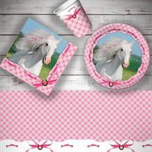 Heart My Horse 8 to 48 Guest Starter Party Pack - Tablecover | Cups | Plates | Napkins